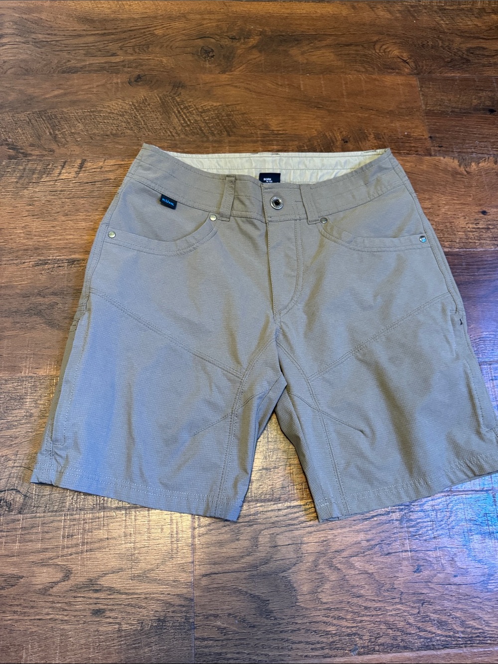 Kuhl brand men’s shorts size 30W 9” inseam